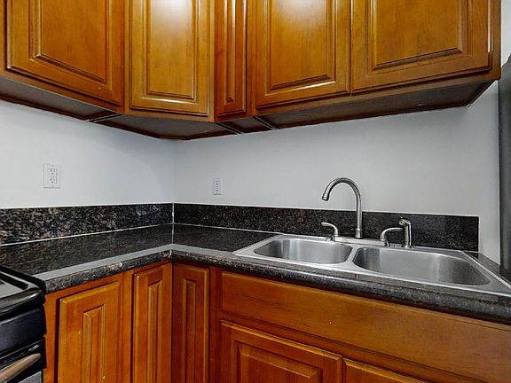 2nd image of 5522 Sierra Vista Ave APT 7