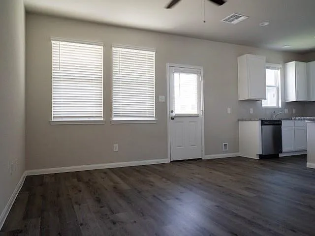 2533 Sturgeon Way — Photo 3