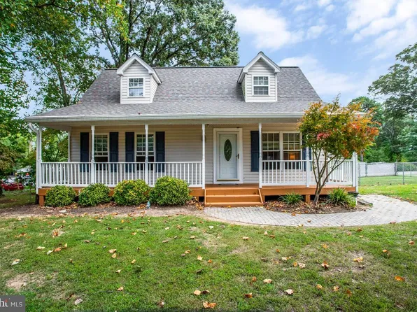 5730 Oakcrest Dr, Saint Leonard, MD 20685