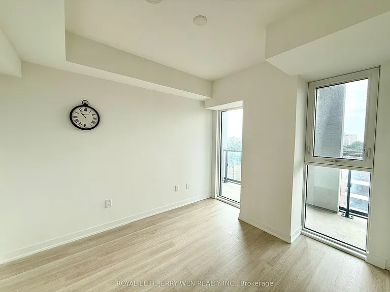 500 Wilson Ave #703 — Photo 8