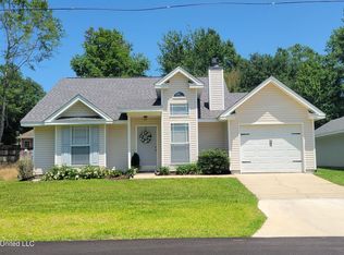 8422 Kaleki Way, Diamondhead, MS 39525