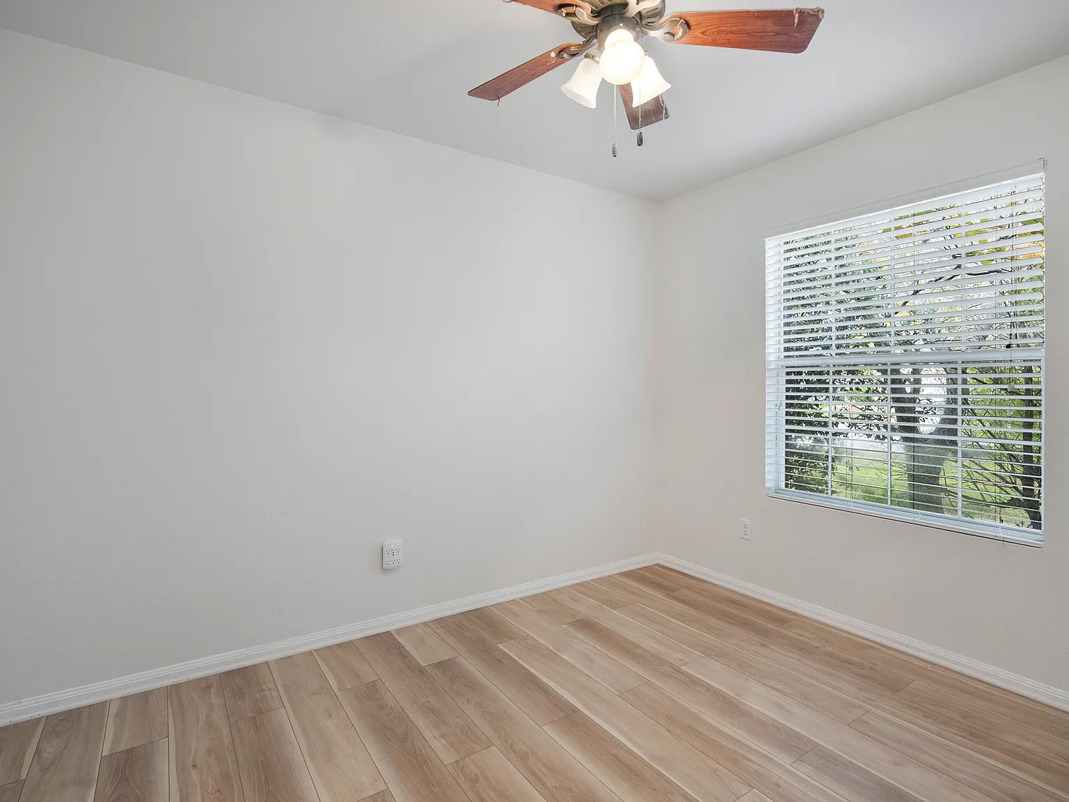 4 bed, 1368 sqft, $1,750 — Photo 4