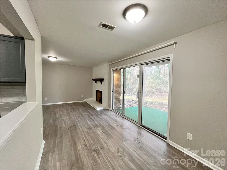 2901 Iron Gate Ln — Photo 21