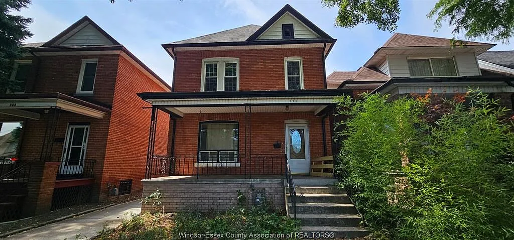 2 bed, $1,250 — Photo 2