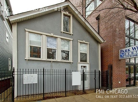5th image of 2422 N Ashland Ave APT 1R