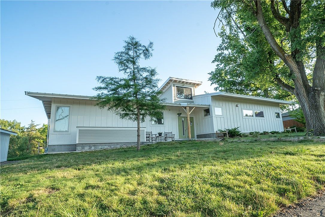 8138 Ivy St, Dexter, IA 50070 MLS 675954 Zillow