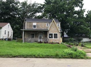 975 S 18th St, Decatur, IL 62521