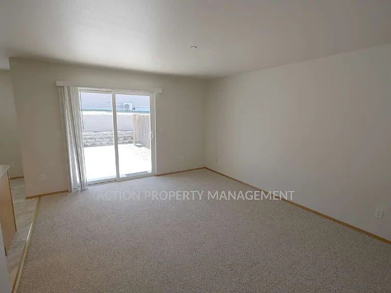 1312 Campbell Ave #2 — Photo 15