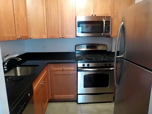 Rented by Keller Williams NYC | media 27