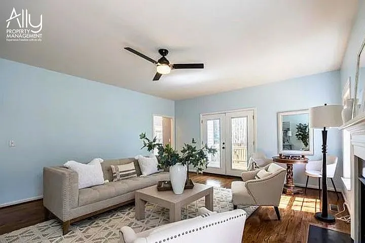 170 W Rosewood Dr — Photo 44