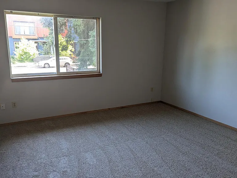 5835 NE Mason St #A — Photo 6