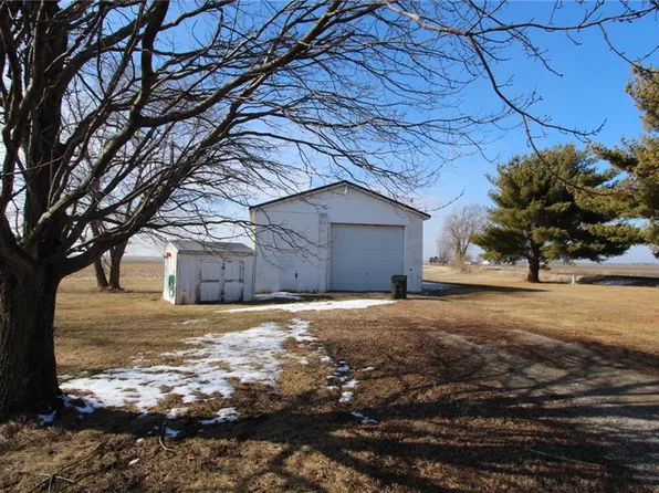 1709 State Highway 121, Sullivan, IL 61951