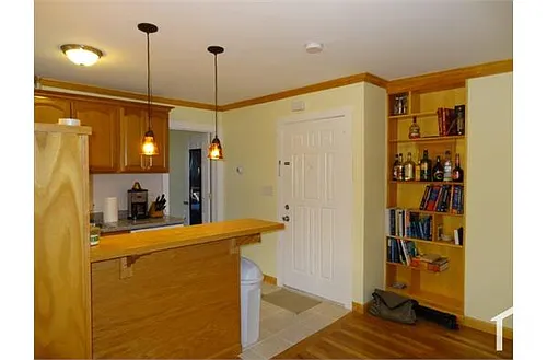25 Andrew St #1 Photo 1
