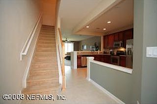 3rd image of 4264 Highwood Dr