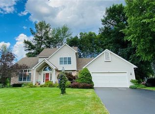 17 Pewter Rock, Webster, NY 14580