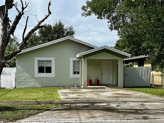 3rd image of 1926 NW 60th St