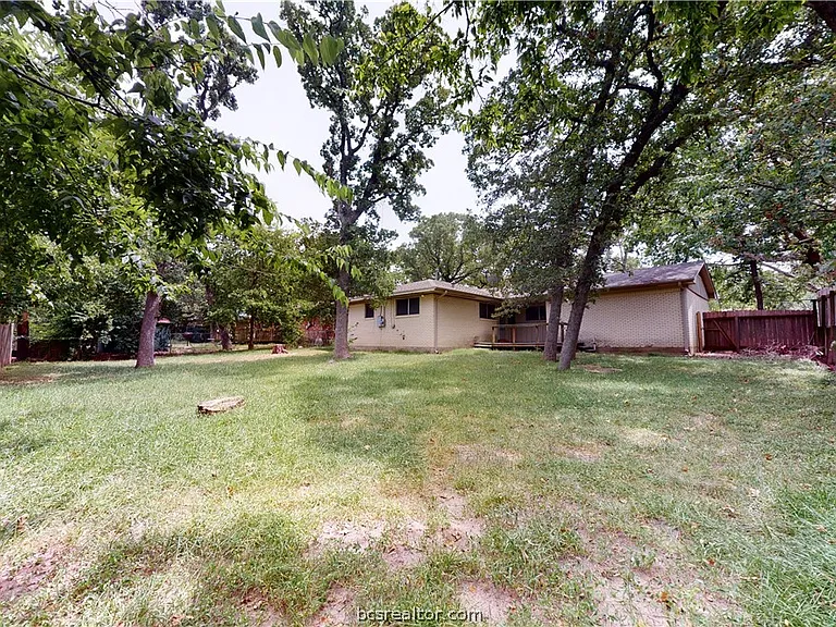 1217 Westover St — Photo 27