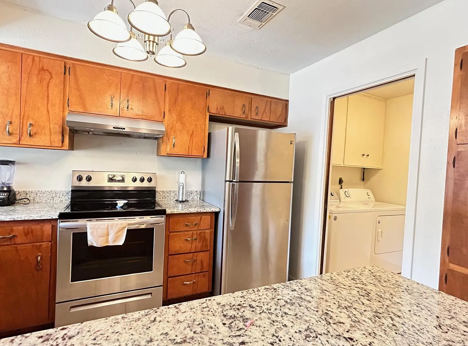 3 bed, 1800 sqft, $1,700 — Photo 4
