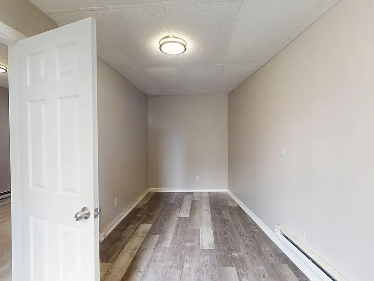 2550 Elyria Ave — Photo 40