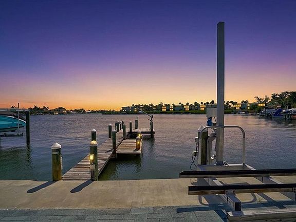 2nd image of 17 Seaside Ct