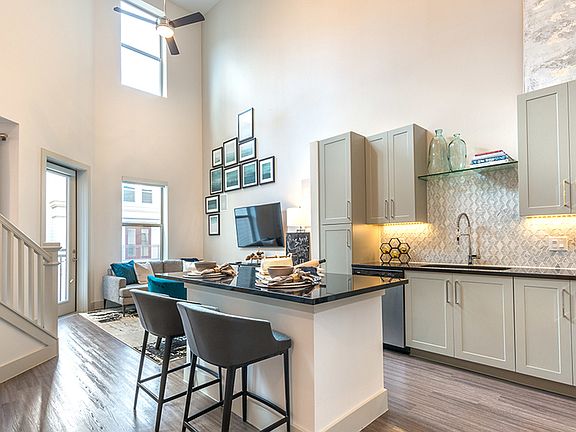 Gorgeous kitchens with tan cabinetry