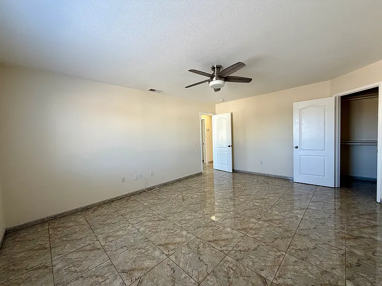 1561 Rebecca Ln — Photo 42