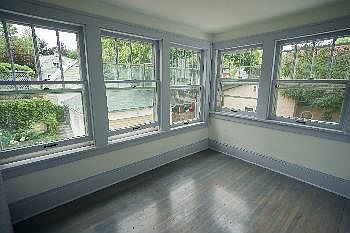 4th image of 3810 Sheridan Ave S