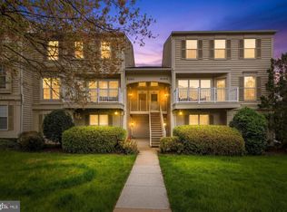 8200 Catbird Cir Unit 201, Lorton, VA 22079