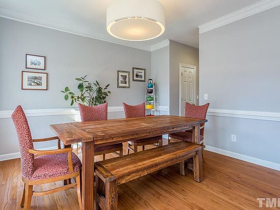 4th image of 505 Alanbrook Ct