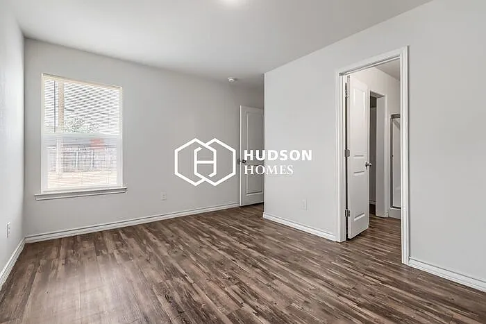 2414 E Cornell St — Photo 9
