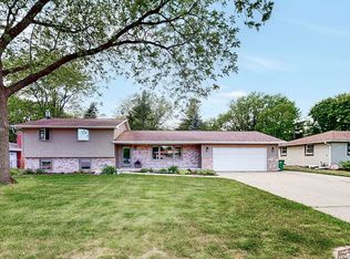 550 Harvest Rd, Green Bay, WI 54302