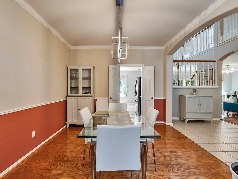 602 Mosman Ct — Photo 9