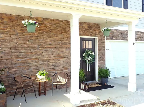 183 Marathon Ln, Candler, NC 28715