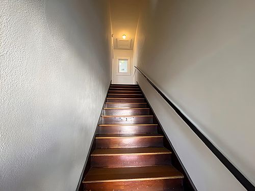 1st image of 925 1/2 Marview Ave