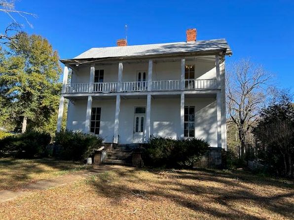 Tiny houses: 3 of the cutest homes (for sale) in Alabama 