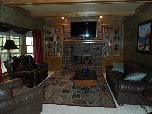 4th image of 2308 NW Fawn Dr
