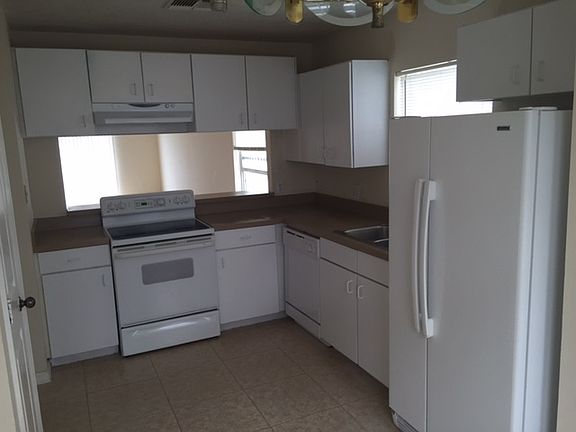 4th image of 2308 Flamingo Lakes Dr