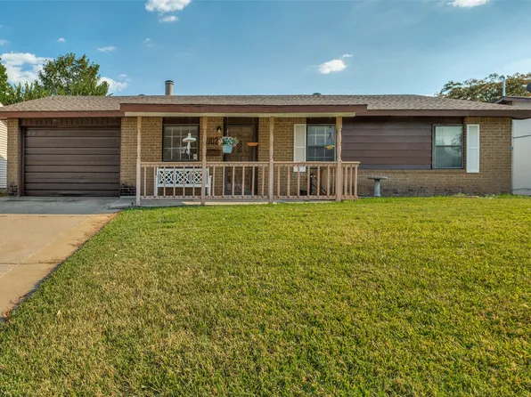 1102 Springwood Dr, Lewisville, TX 75067
