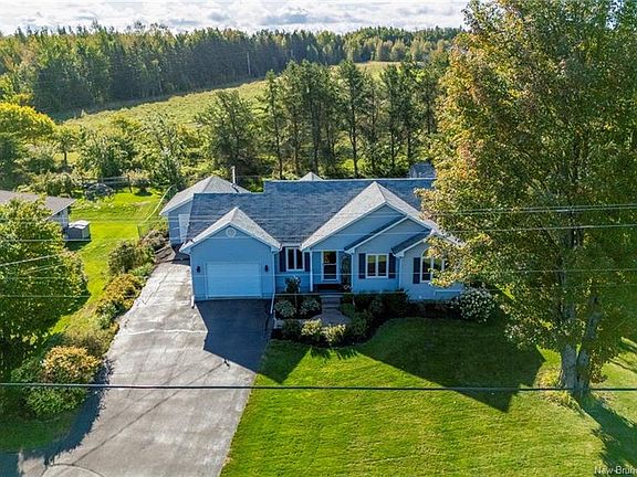 3rd image of 928 Coverdale Rd