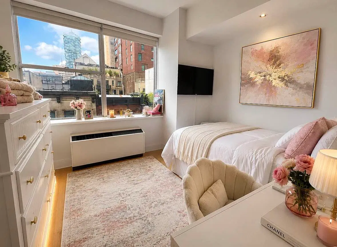 53 Park Place — Photo 2