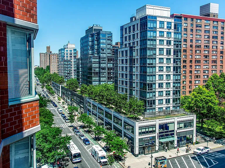 750 Columbus Ave #2F — Photo 49