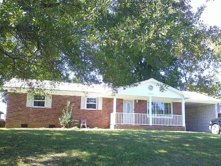 5305 Tabor Ct — Photo 2
