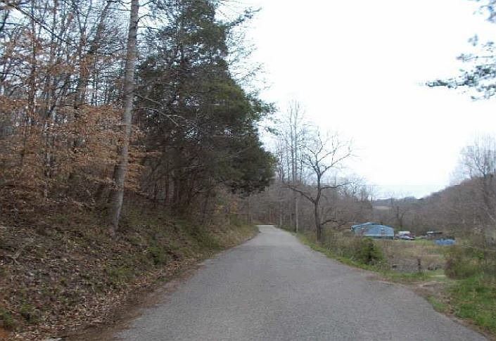 Exterior Neighborhood (street photo)