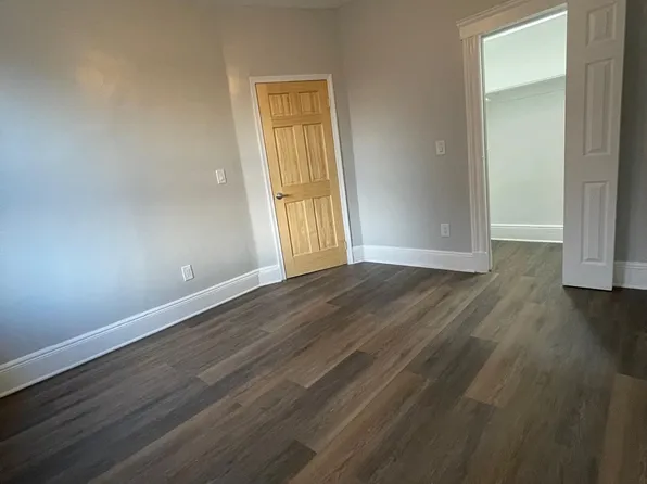 101 Romaine Avenue image 7 of 16