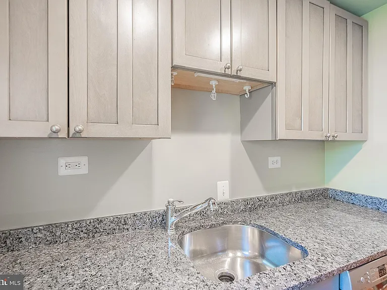 4374 N Pershing Dr #43744 — Photo 19
