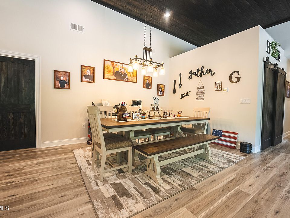 19th image of 622 Earls Hollow Rd