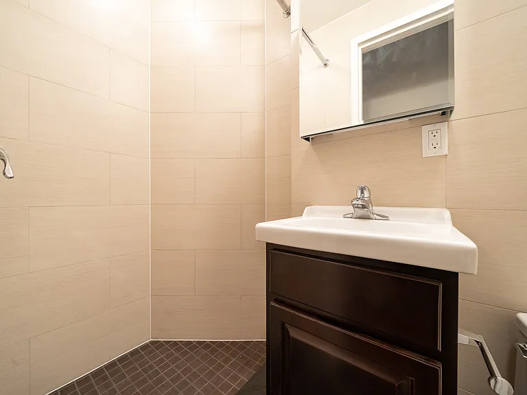 160 W 84th St #17 — Photo 5