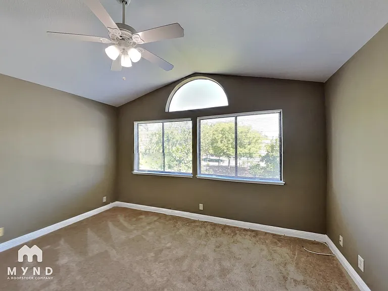 4721 Shannondale Dr — Photo 10
