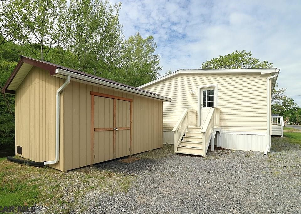 223 Front St, Milesburg, PA 16853 Zillow