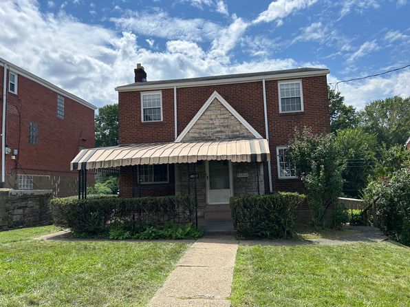 1106 Premier St